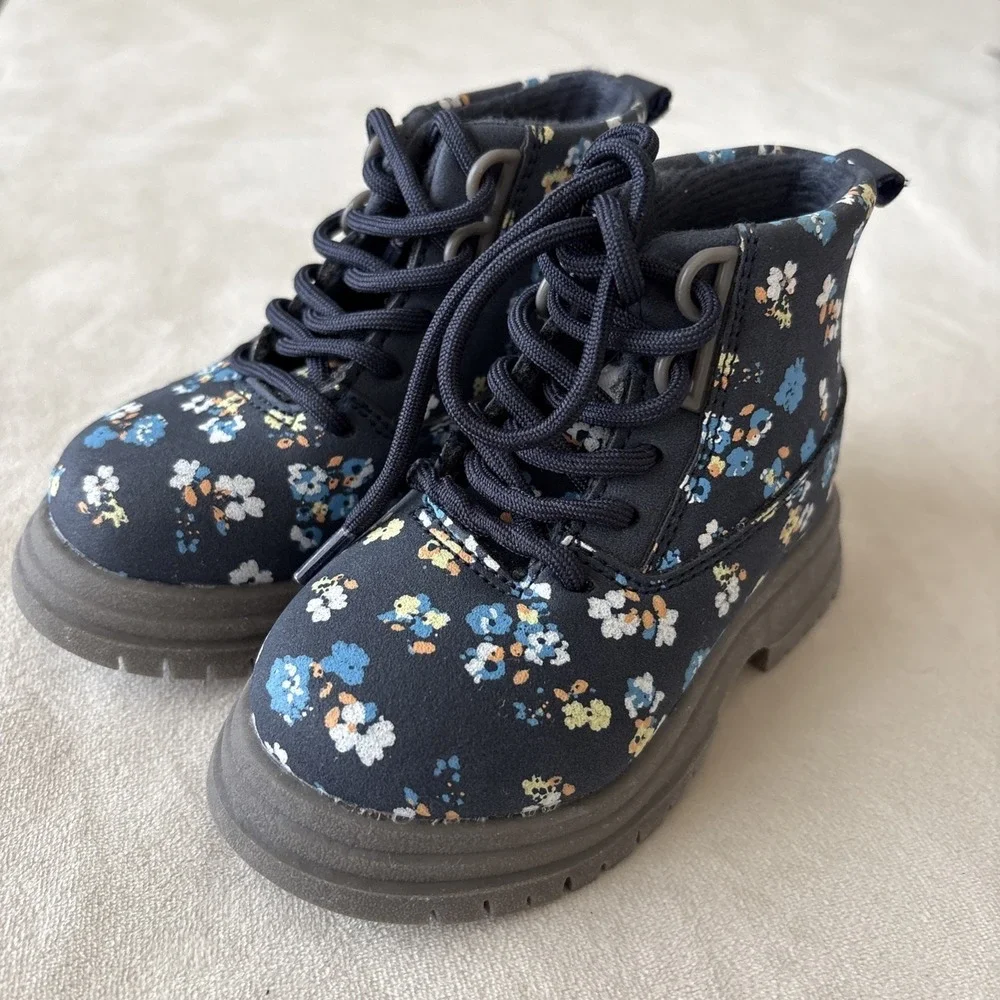 Oshkosh B'gosh Boots Toddler 4M Blue Girls Ziomo Floral Ankle Laced Up Hiker